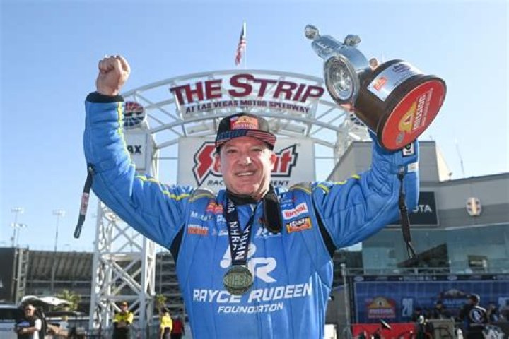 Whats Tony Stewart doing now?